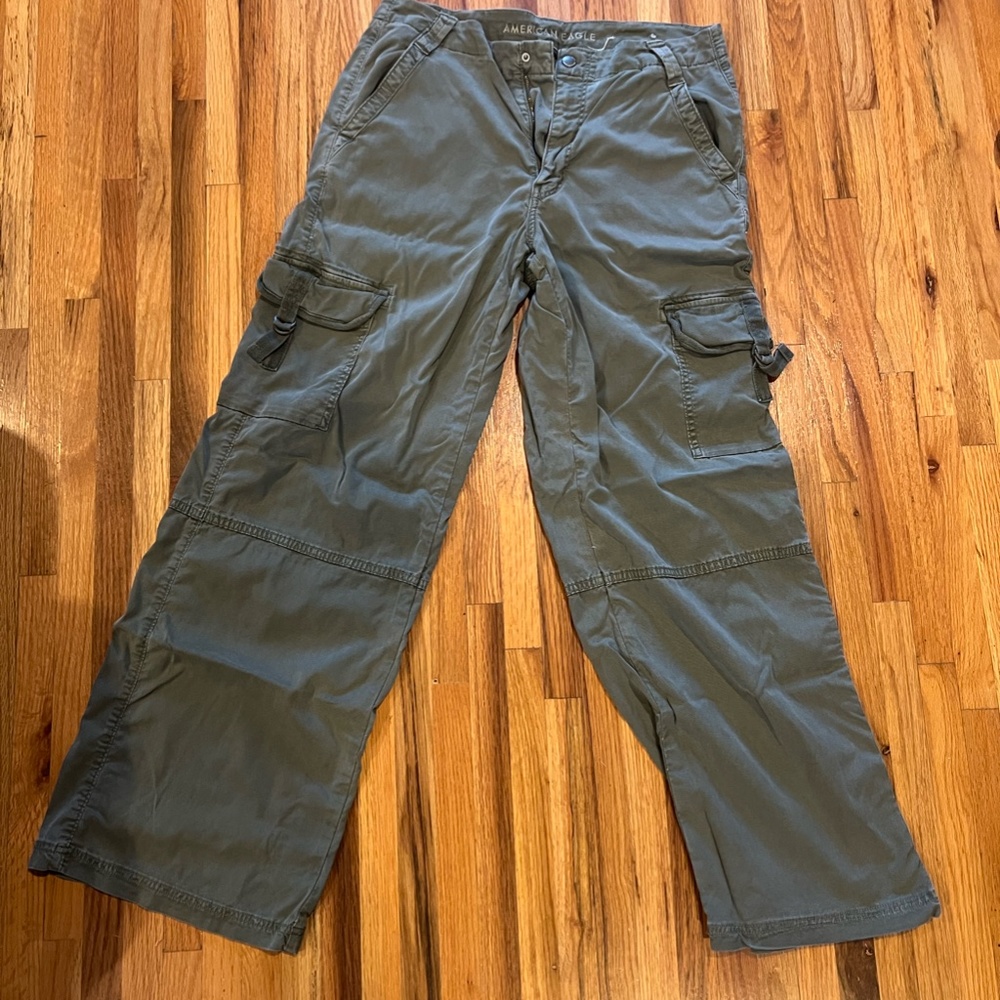 AE Dreamy Drape Stretch Super High-Waisted Cargo Baggy Wide-Leg Pant